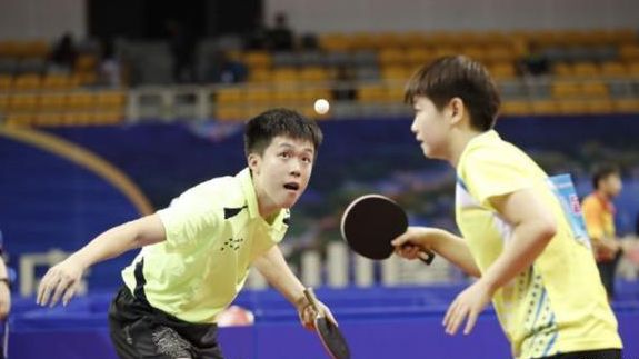 校与社区 校与社区