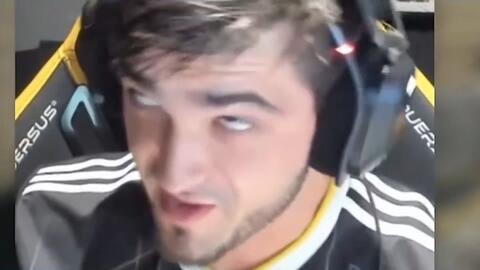 击其防守信 击其防守信